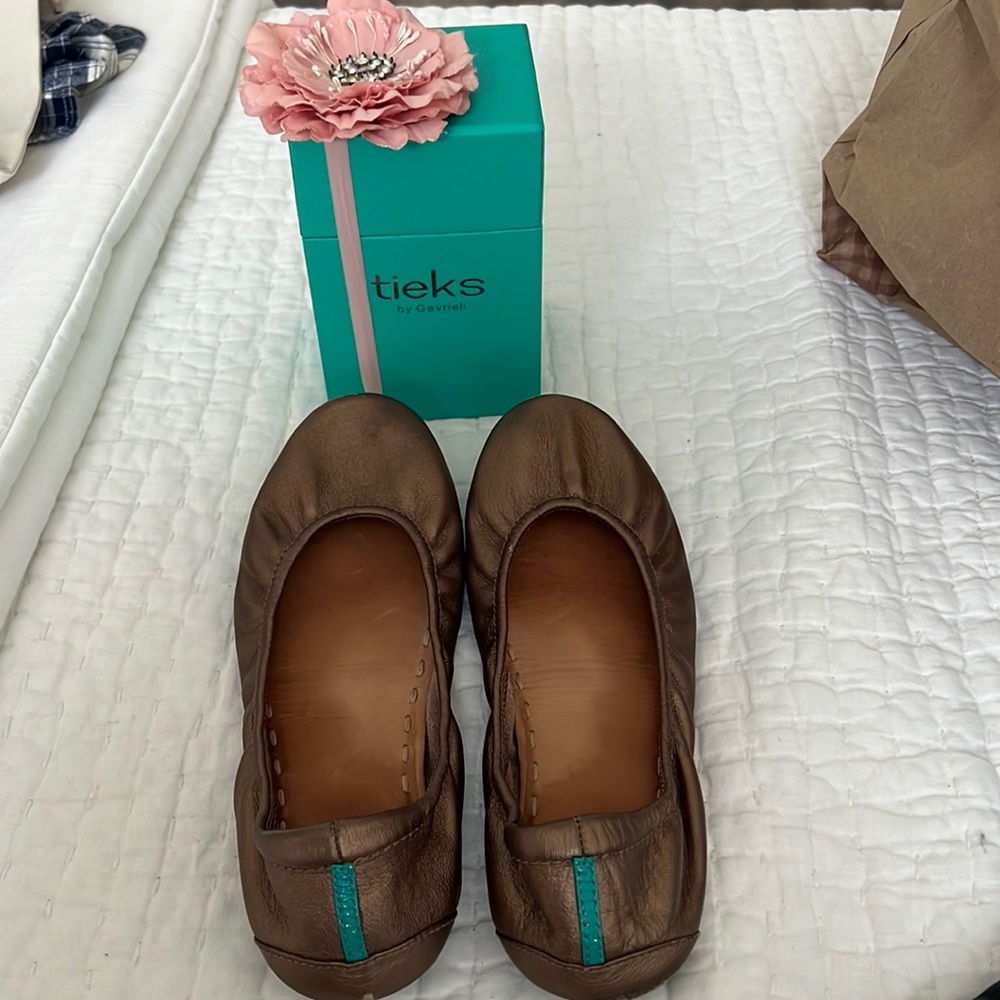 Tieks. Metallic Bronze. Gently worn.